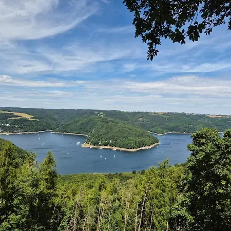 Waldoase Im Nationalpark Eifel Fuer 7 Gaeste Und Max 2 Hunde In 1a Lage Διαμέρισμα