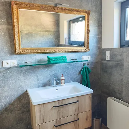 Waldoase Im Nationalpark Eifel Fuer 7 Gaeste Und Max 2 Hunde In 1a Lage